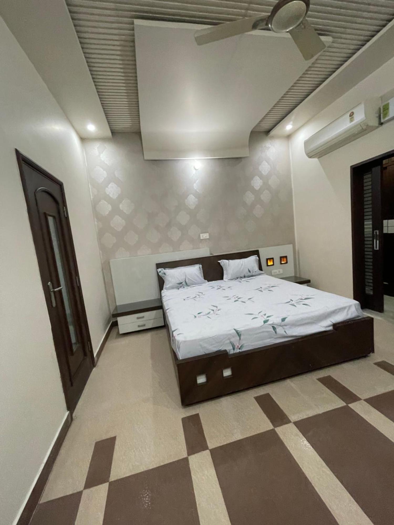 Urban Oasis Villa Amritsar Exterior photo
